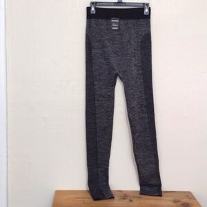 Gold Medal Fashion Leggings Gray & Black Size L/XL NWT